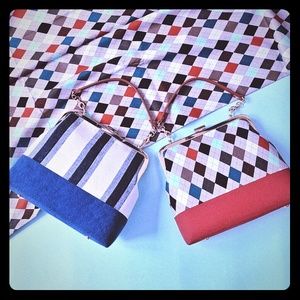 Elegant Kiss-Lock Clutch